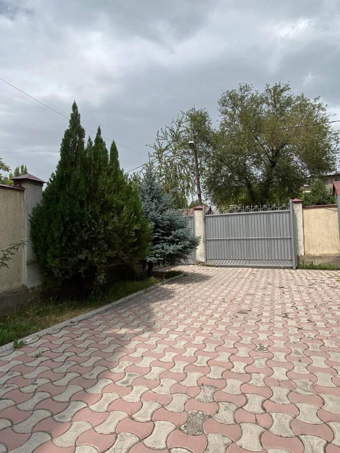 King House Hotel Бішкек Екстер'єр фото