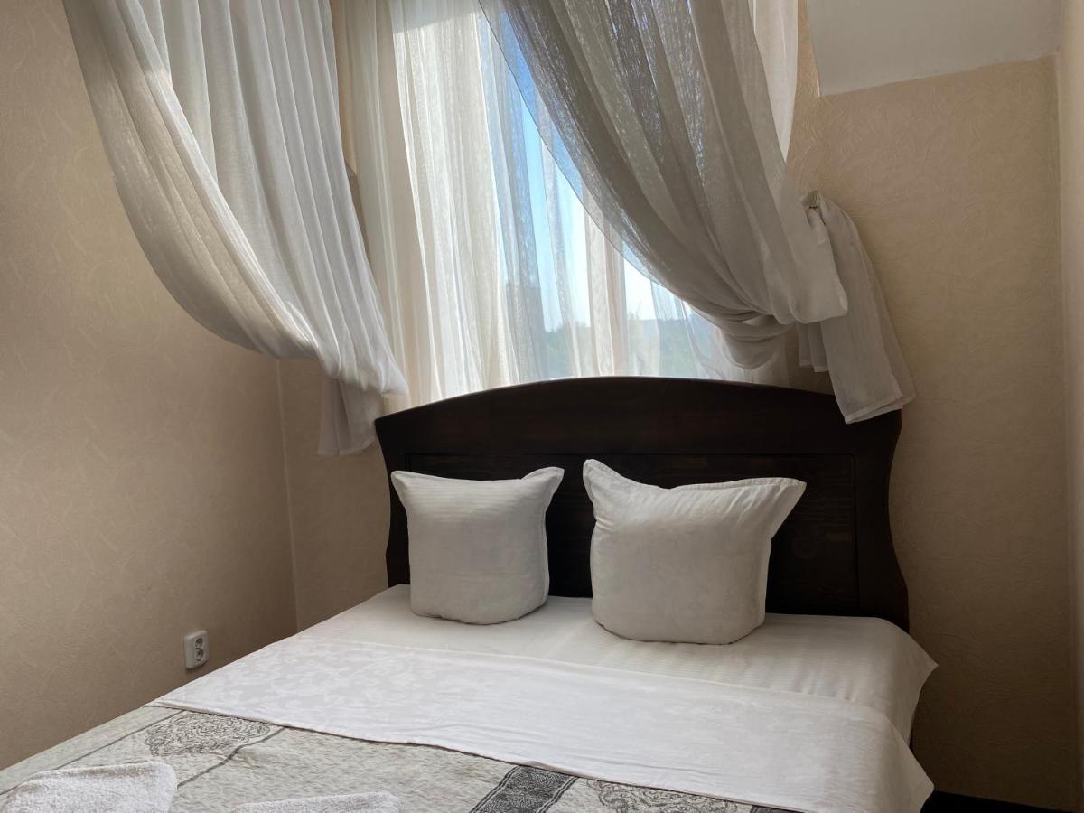 King House Hotel Бішкек Екстер'єр фото