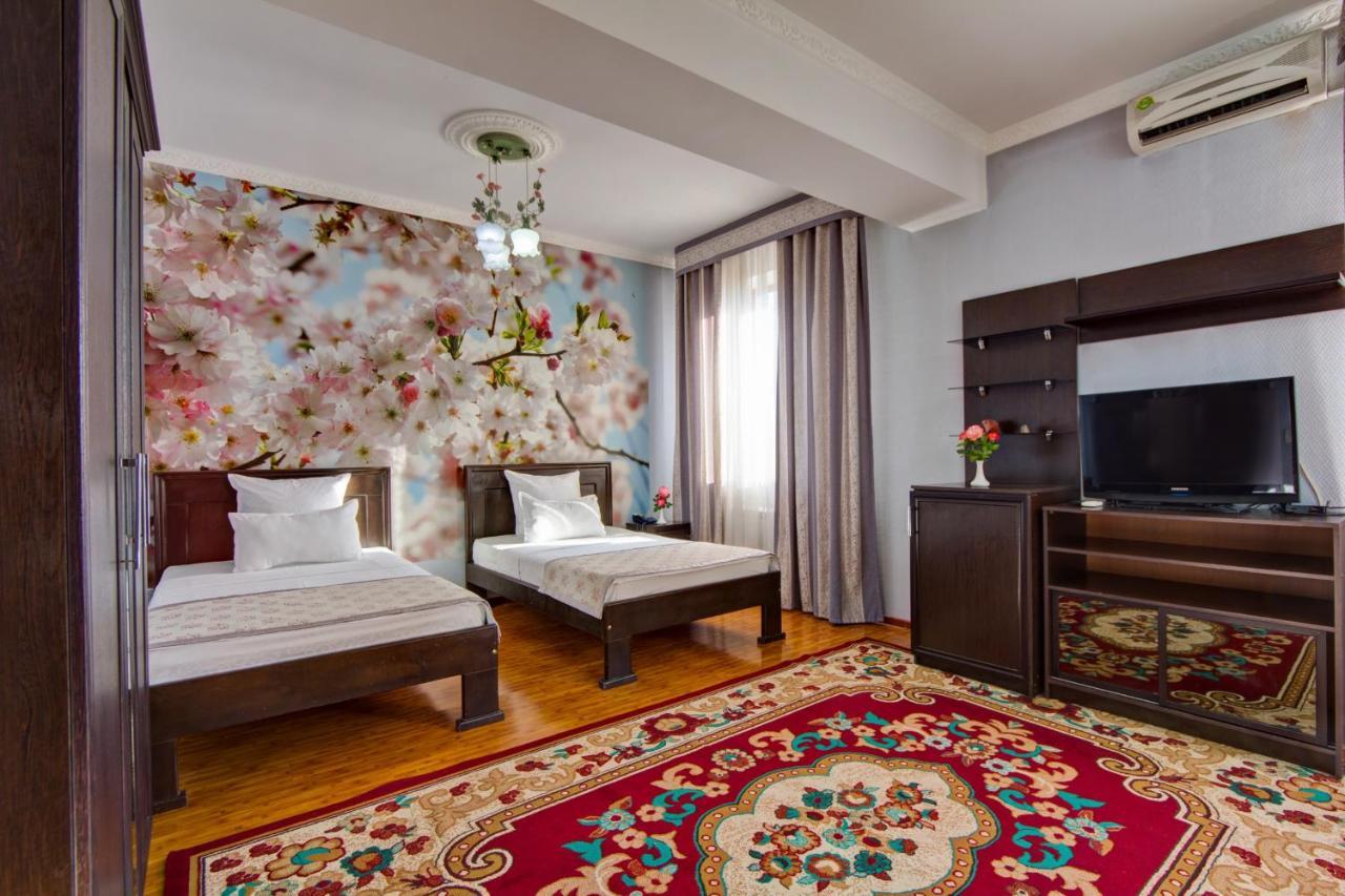 King House Hotel Бішкек Екстер'єр фото