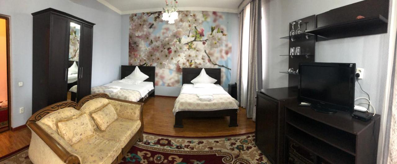King House Hotel Бішкек Екстер'єр фото