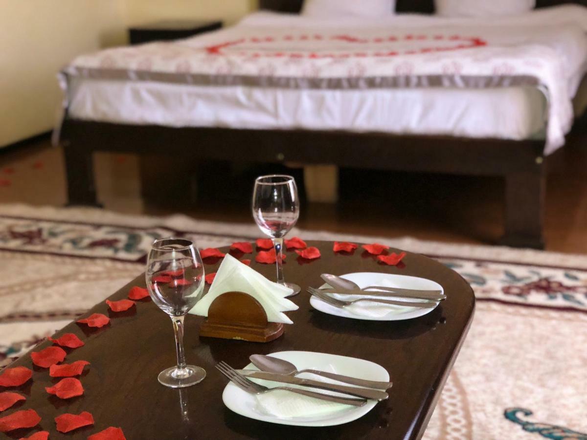 King House Hotel Бішкек Екстер'єр фото